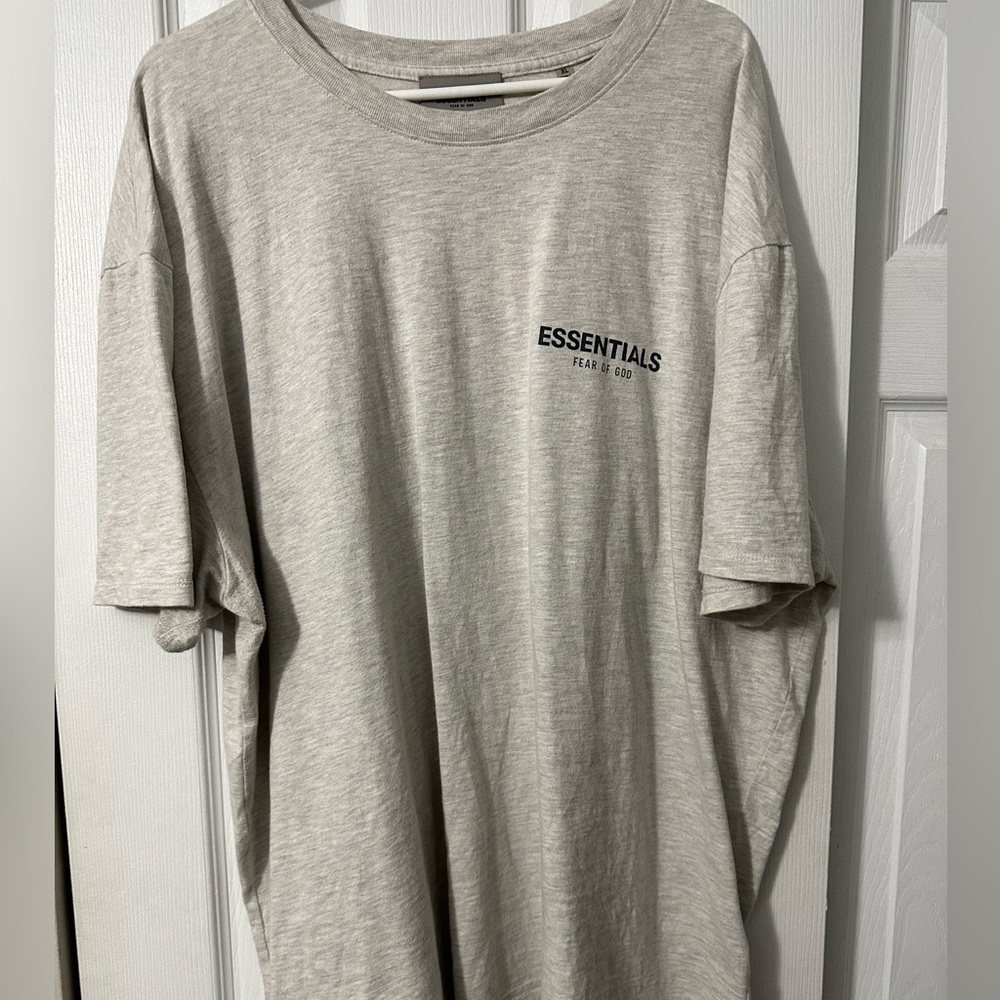 Essentials Tee